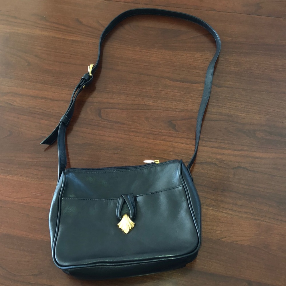 Black purse